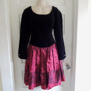 Vintage Laura Ashley Black Velvet & Burgundy Taffeta Party Dress 12